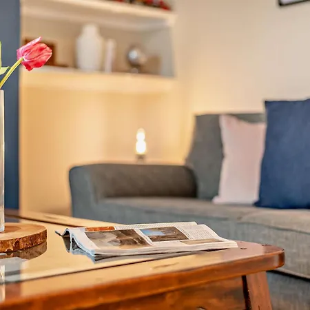 3 Bed In 95032 Hébergement de vacances *