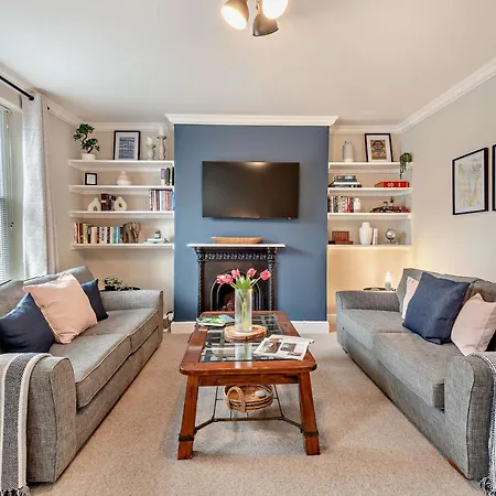3 Bed In 95032 Hébergement de vacances *
